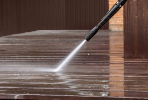 man-cleaning-walls-and-floor-with-high-pressure-po-2026-03-24-07-06-28-utc_11zon (1)